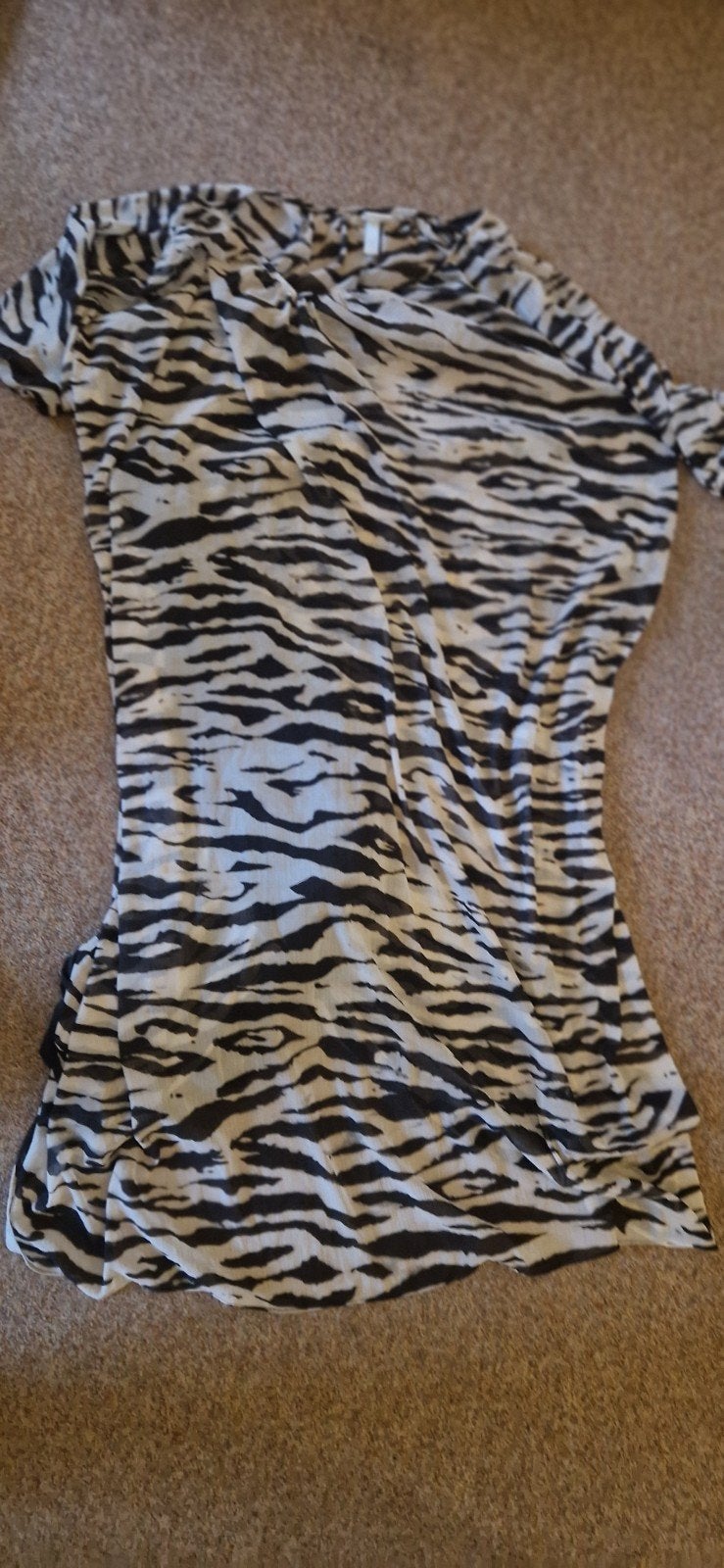Trendy Zebra Jurk - Mooi en Apart Design, H&M, Zwart, Maat 46/48 (XL) of groter, Nieuw