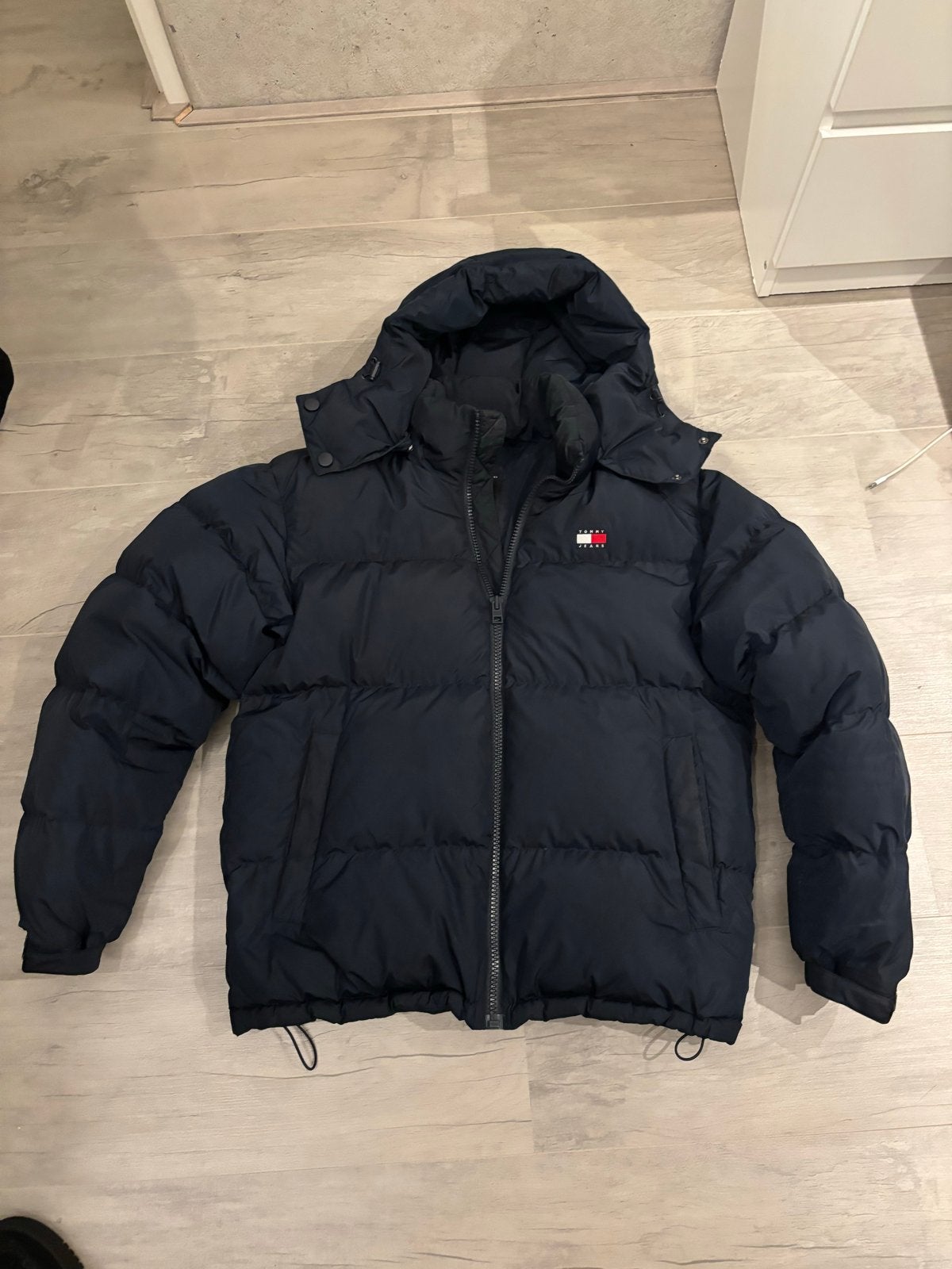 Tommy hilfiger/jeans winterjas donkerblauw maat M, Ophalen of Verzenden, Zo goed als nieuw, Blauw
