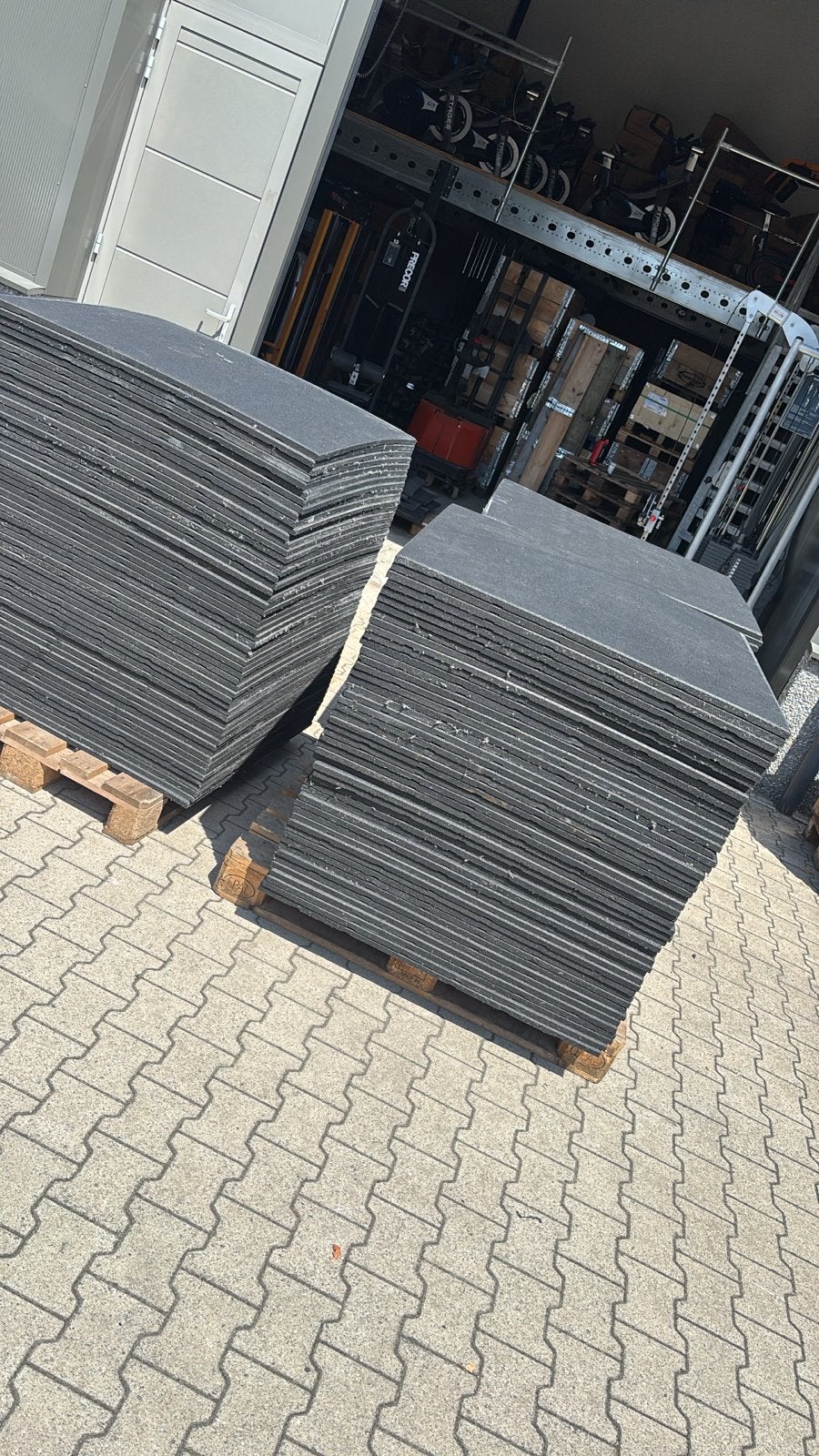 rubber tegels - Tweedehands in nette staat, Sport en Fitness, Ophalen, Gebruikt, Overige typen, Onbekend