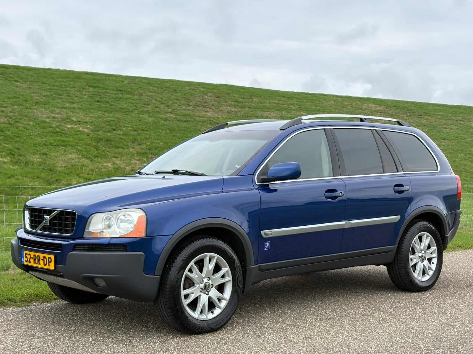 Volvo XC90 2.5 T Geartronic 2005 Blauw | Ocean Race | 7 Pers, Auto's, Traction-control, Zwart, 1991 kg, Blauw