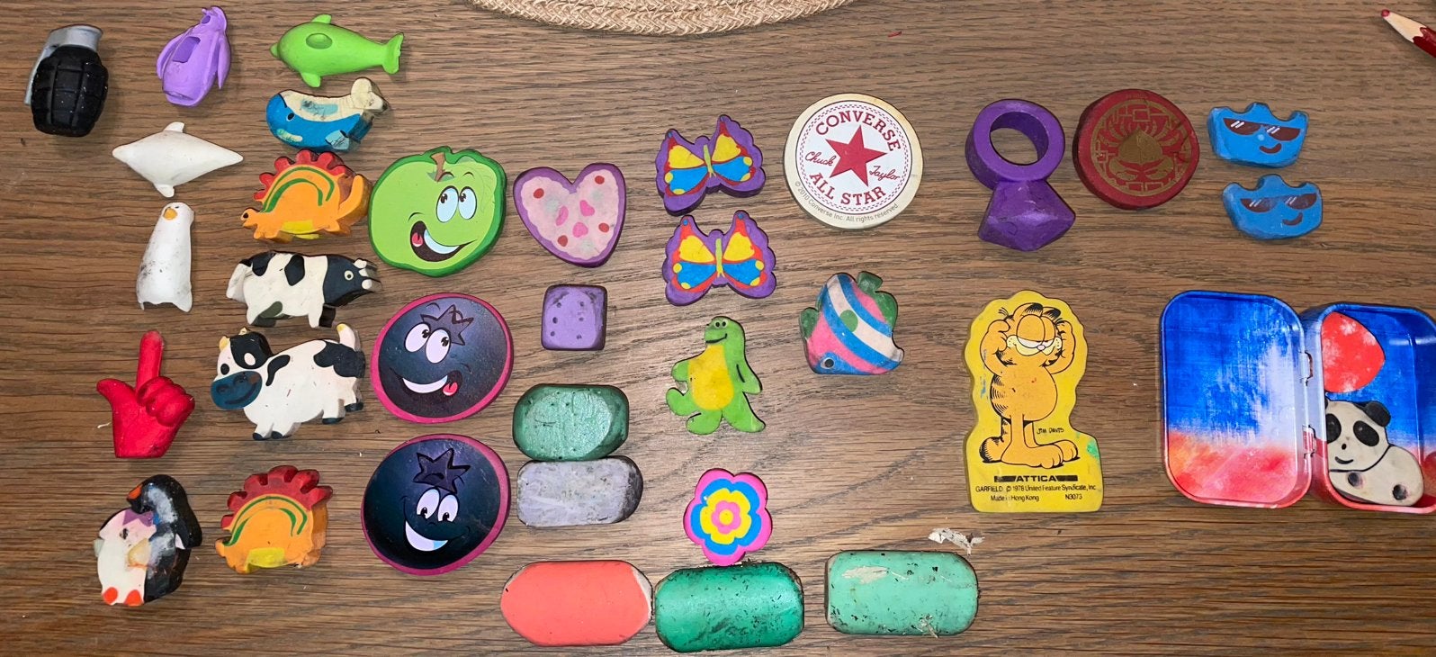 30 unieke gummen in diverse vormen en kleuren, Ophalen of Verzenden, Zo goed als nieuw