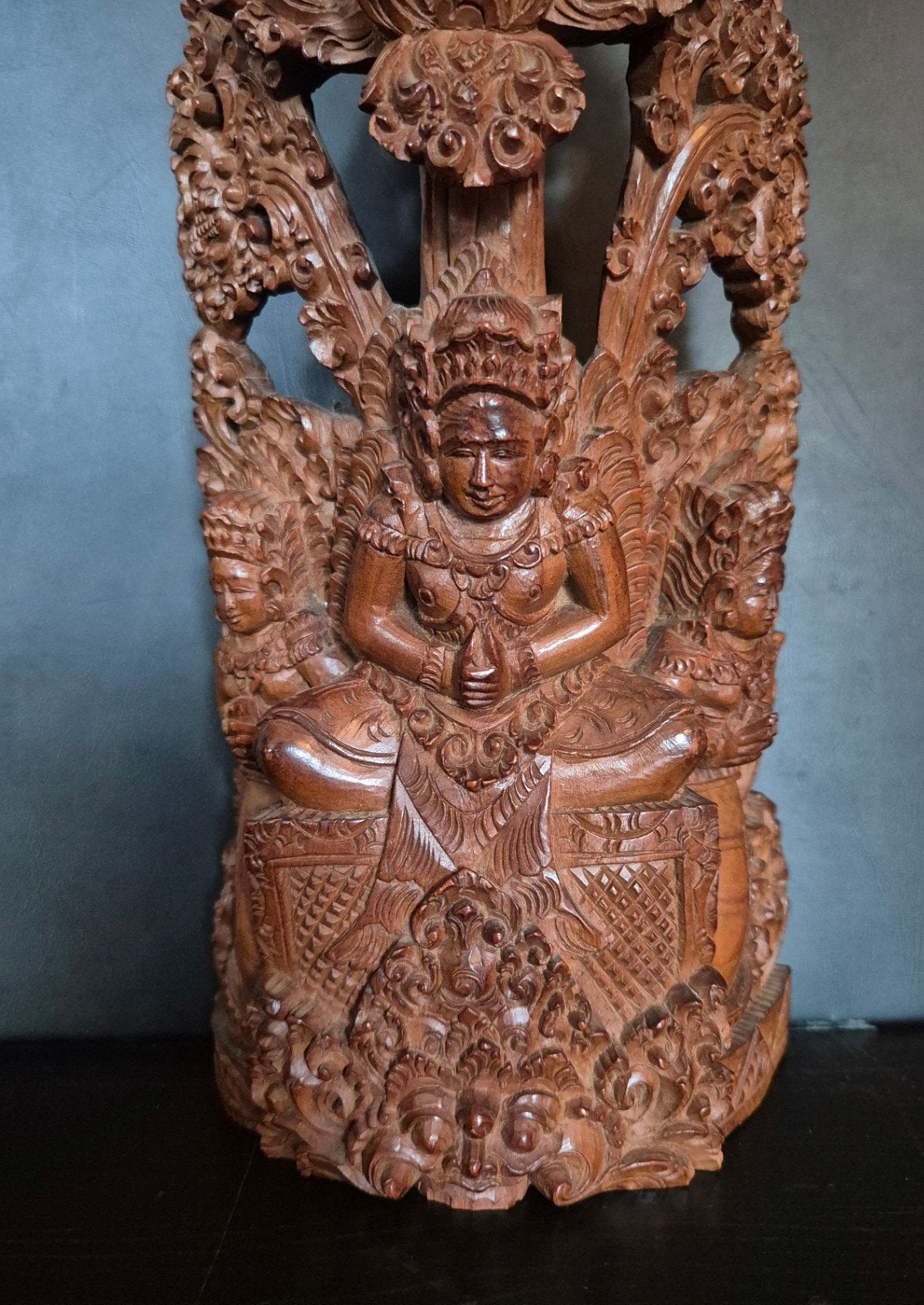 Balinees Bali beeld 30 cm met 4 figuren, Ophalen of Verzenden, Azië, Hout, 20 - 50 cm