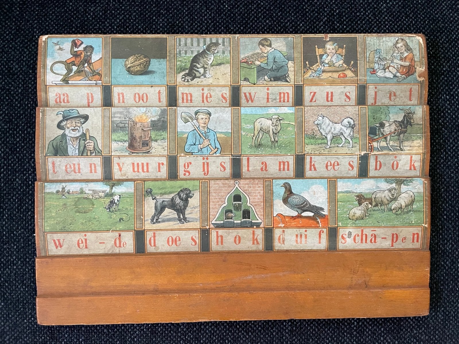 Letterlijk “Old School” Leesplankje - In Goede Staat, Ophalen of Verzenden