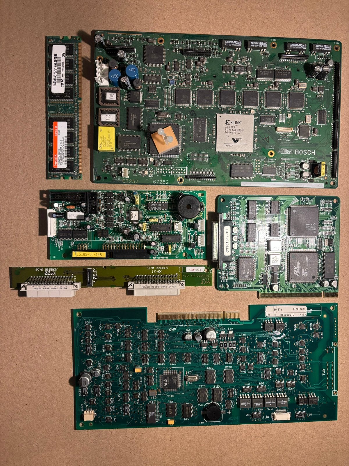 Mix printplaten en geheugenmodules uit werkende apperatuur, Computers en Software, RAM geheugen, Gebruikt, Server, Ophalen of Verzenden