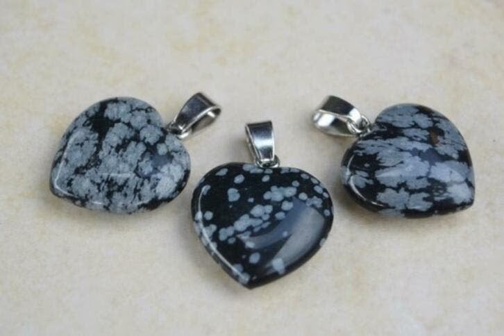 Sneeuwvokken Obsidiaan hartje hanger (03), Ophalen of Verzenden, Mineraal