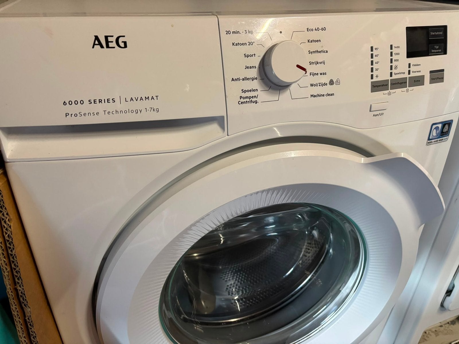AEG Lavamat 6000 Series Wasmachine ProSense Technology, Witgoed en Apparatuur, Wasmachines, Gebruikt, Ophalen of Verzenden, 85 tot 90 cm