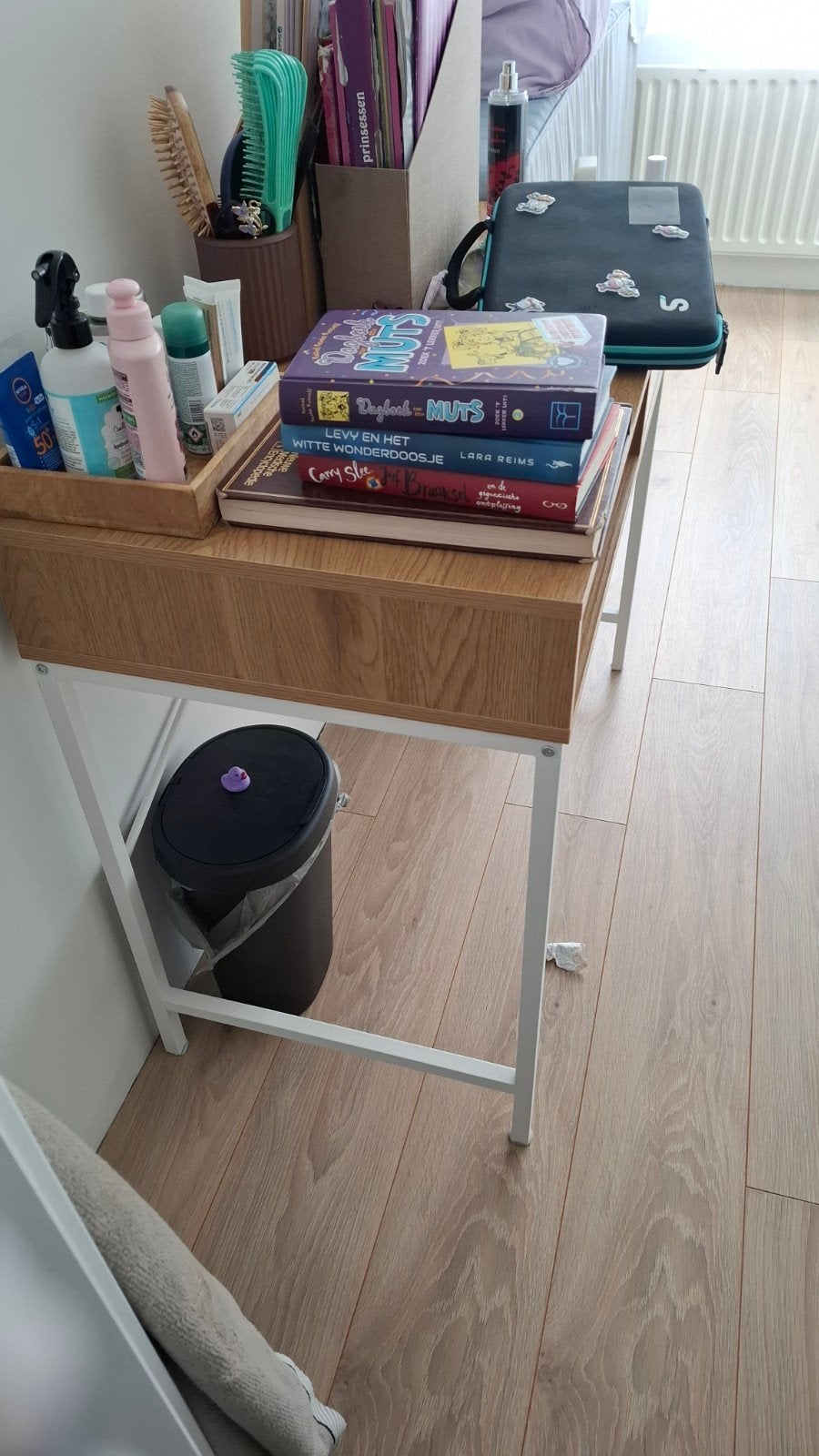 Jysk Bureau Tafel - Modern en Compact, Ophalen