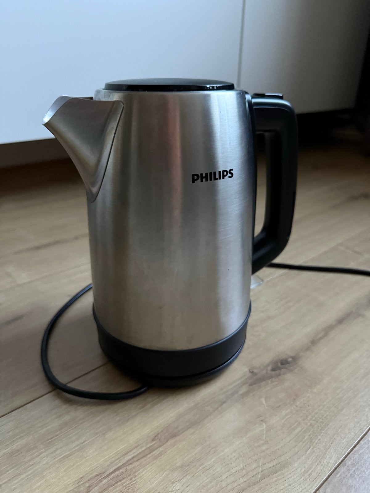 Philips Waterkoker RVS HD9350, 1 tot 2 liter, Ophalen of Verzenden, Gebruikt, Draadloos
