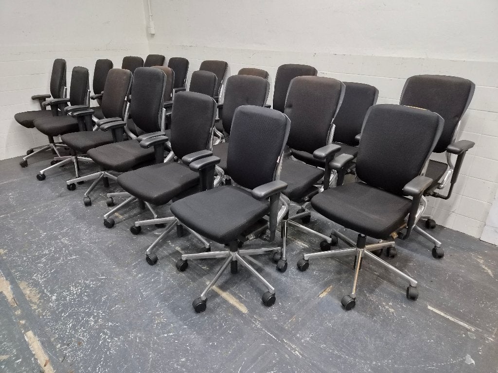 Partij 20x Ahrend bureaustoel Model 230 Chrome, Ophalen, Gebruikt, Zwart, Bureaustoel