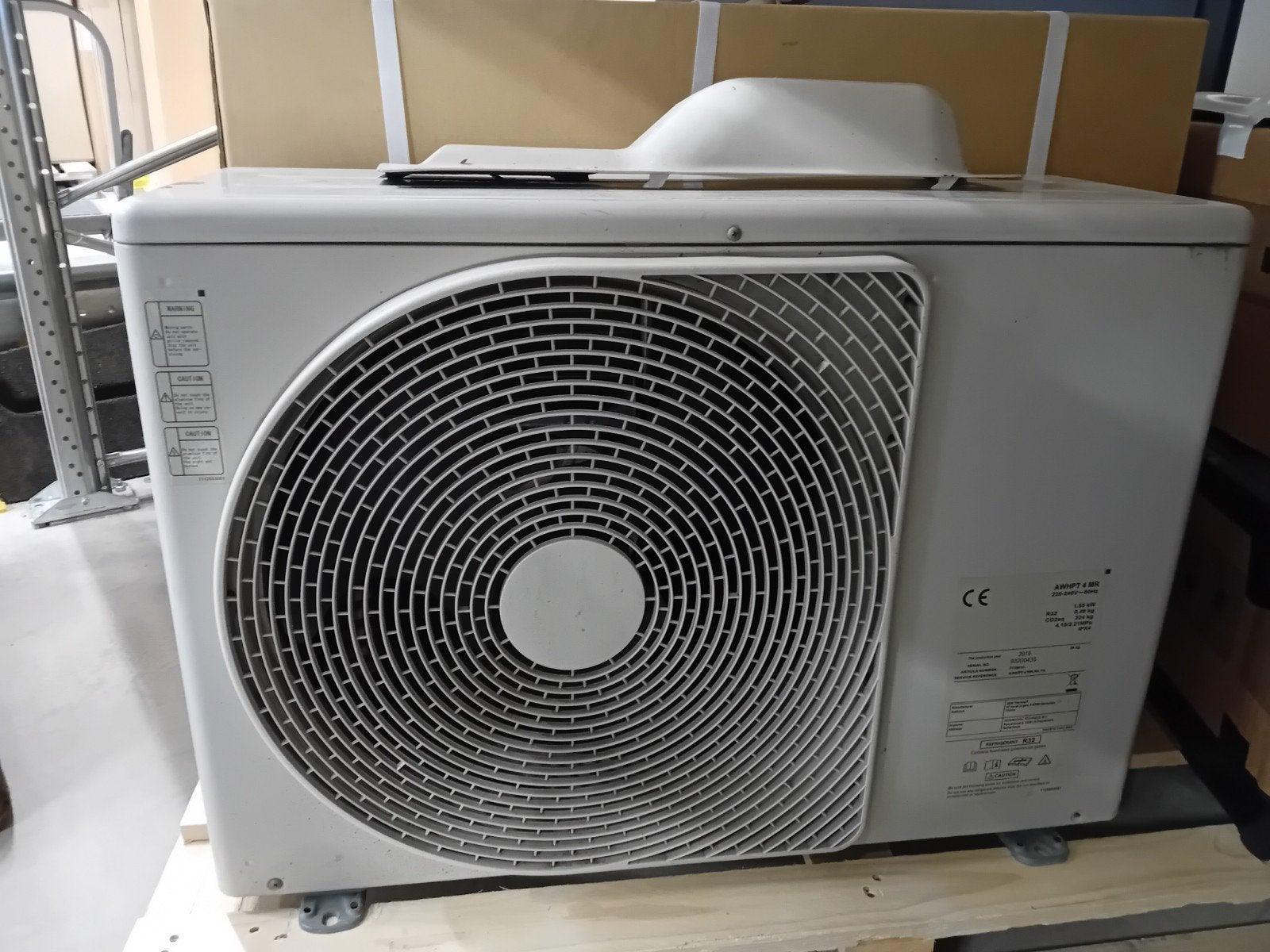 Buitenunit remeha Elga ace AWHPT 4 MR - 2019 model, Ophalen, Gebruikt, Minder dan 60 m³, 3 snelheden of meer