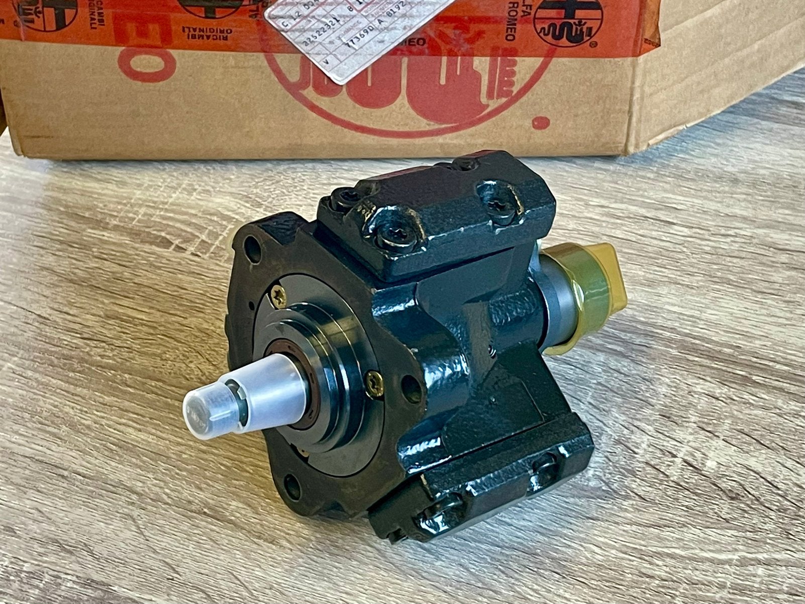 Originele brandstofpomp Alfa 1.9 JTD 46522787 NIEUW, Auto-onderdelen, Ophalen, Nieuw