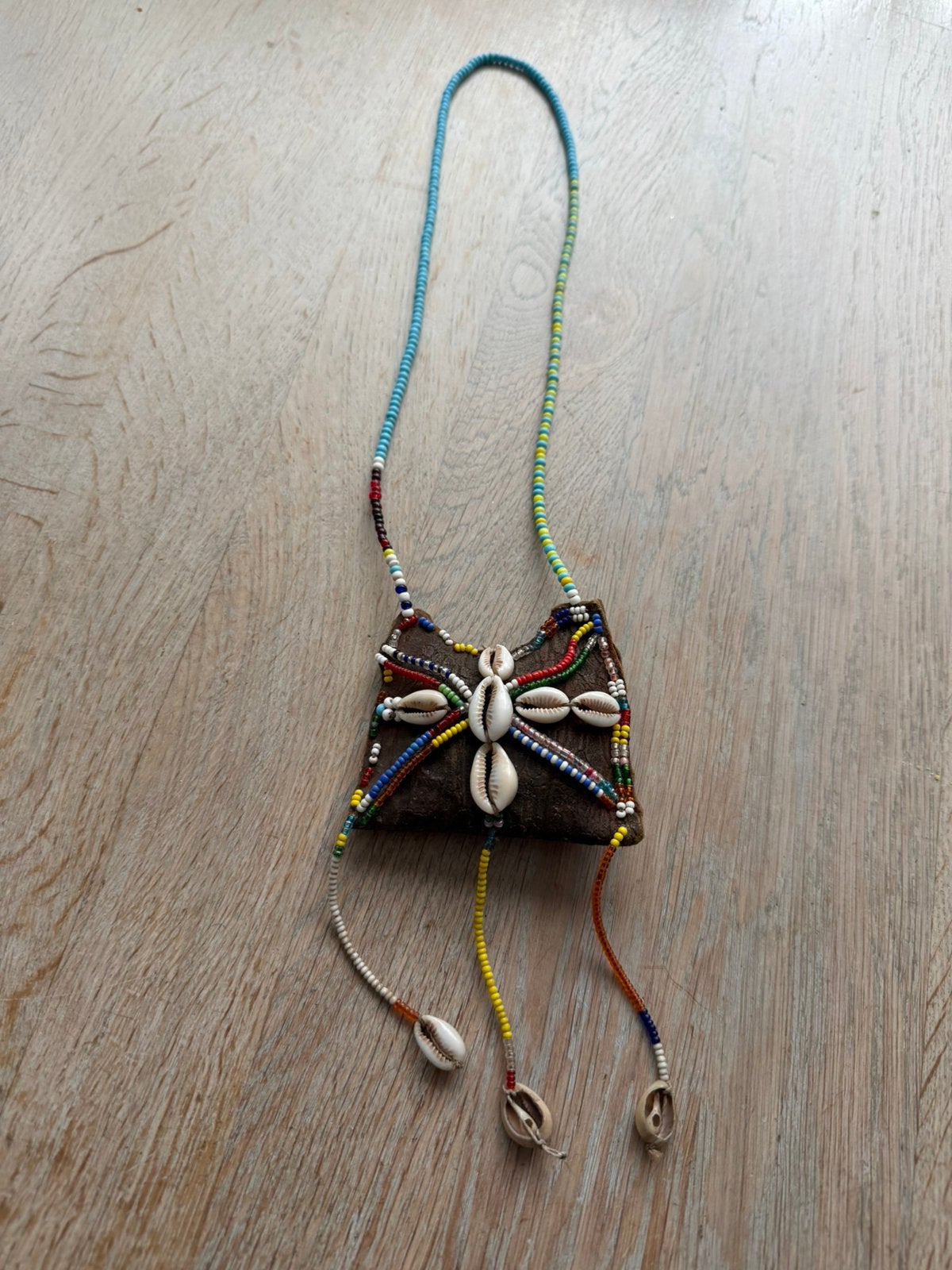 Afrikaanse ketting uit Kenia, Ophalen of Verzenden, Zo goed als nieuw, Overige materialen