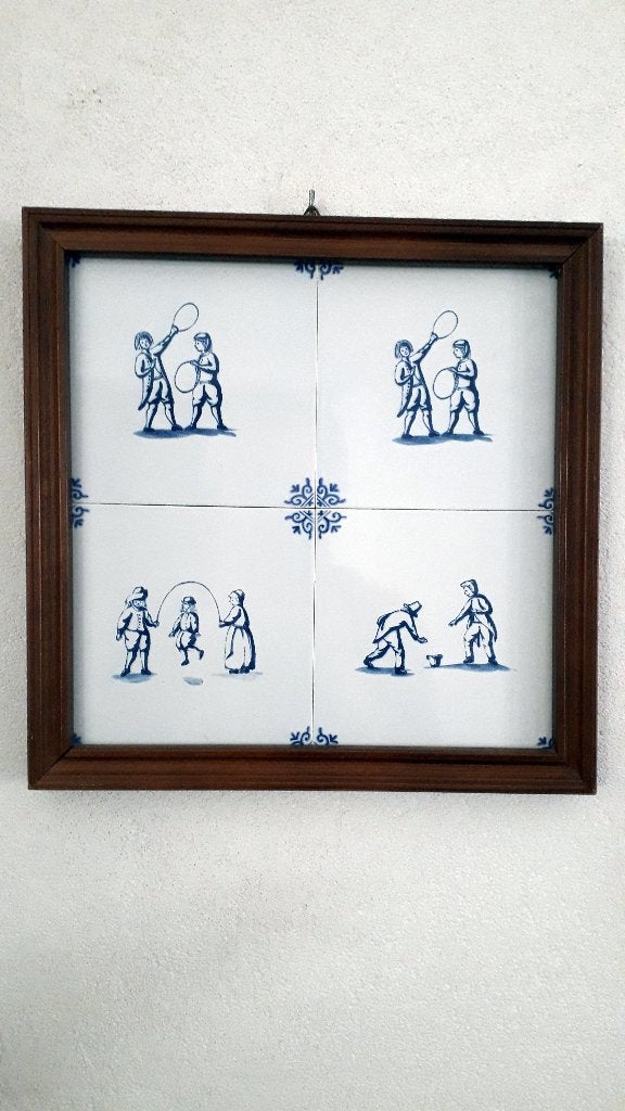 TEGELTABLEAU KINDERSPELEN IN EIKEN LIJST, Antiek en Kunst, Antiek | Wandborden en Tegels, Ophalen of Verzenden