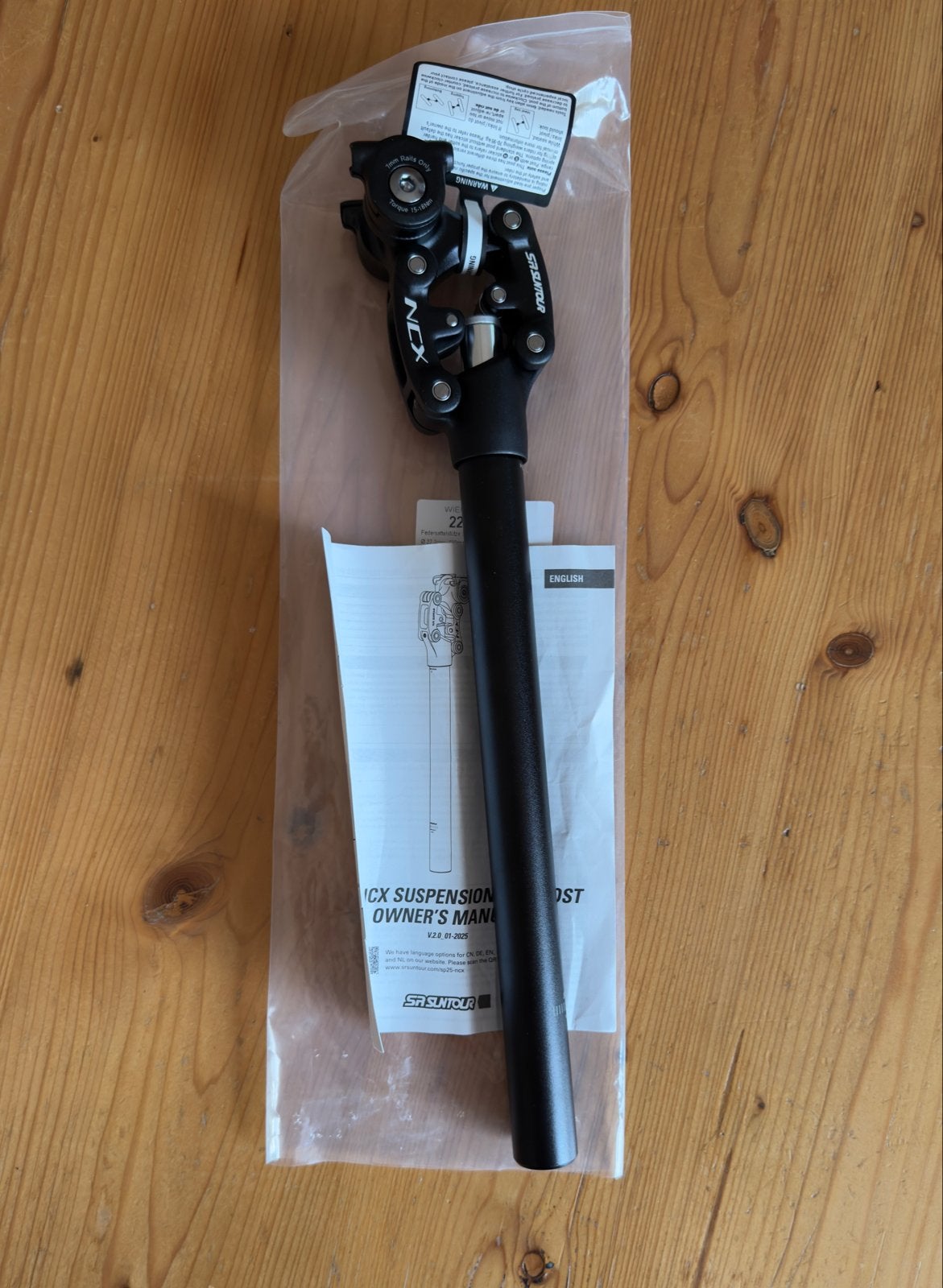 SR Suntour NCX Verende Zadelpen Ø27.2mm 400mm Zwart, Fietsen en Brommers, Nieuw, Ophalen, Elektrische fiets, Zadel