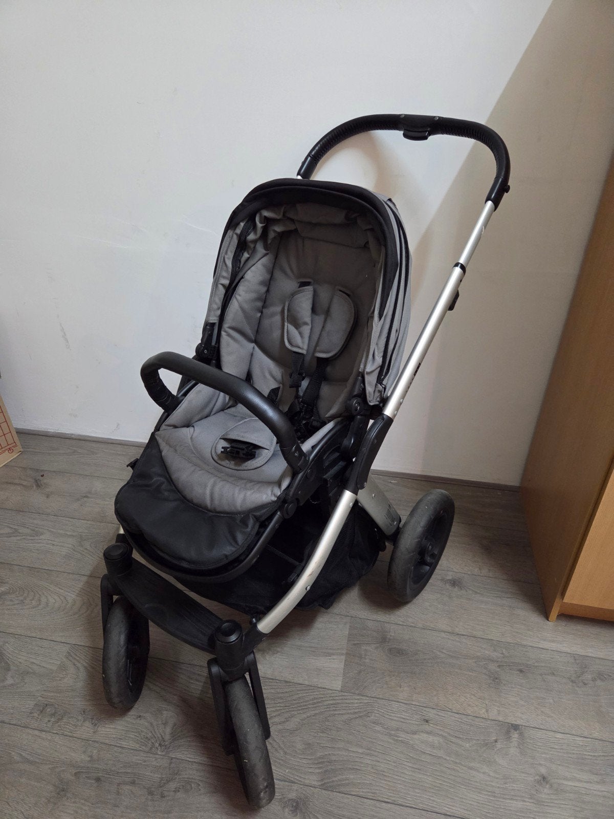 mutsy transit kinderwagen met FamilyFix en autostoeltje, Ophalen, Gebruikt, Met autostoeltje, Combiwagen