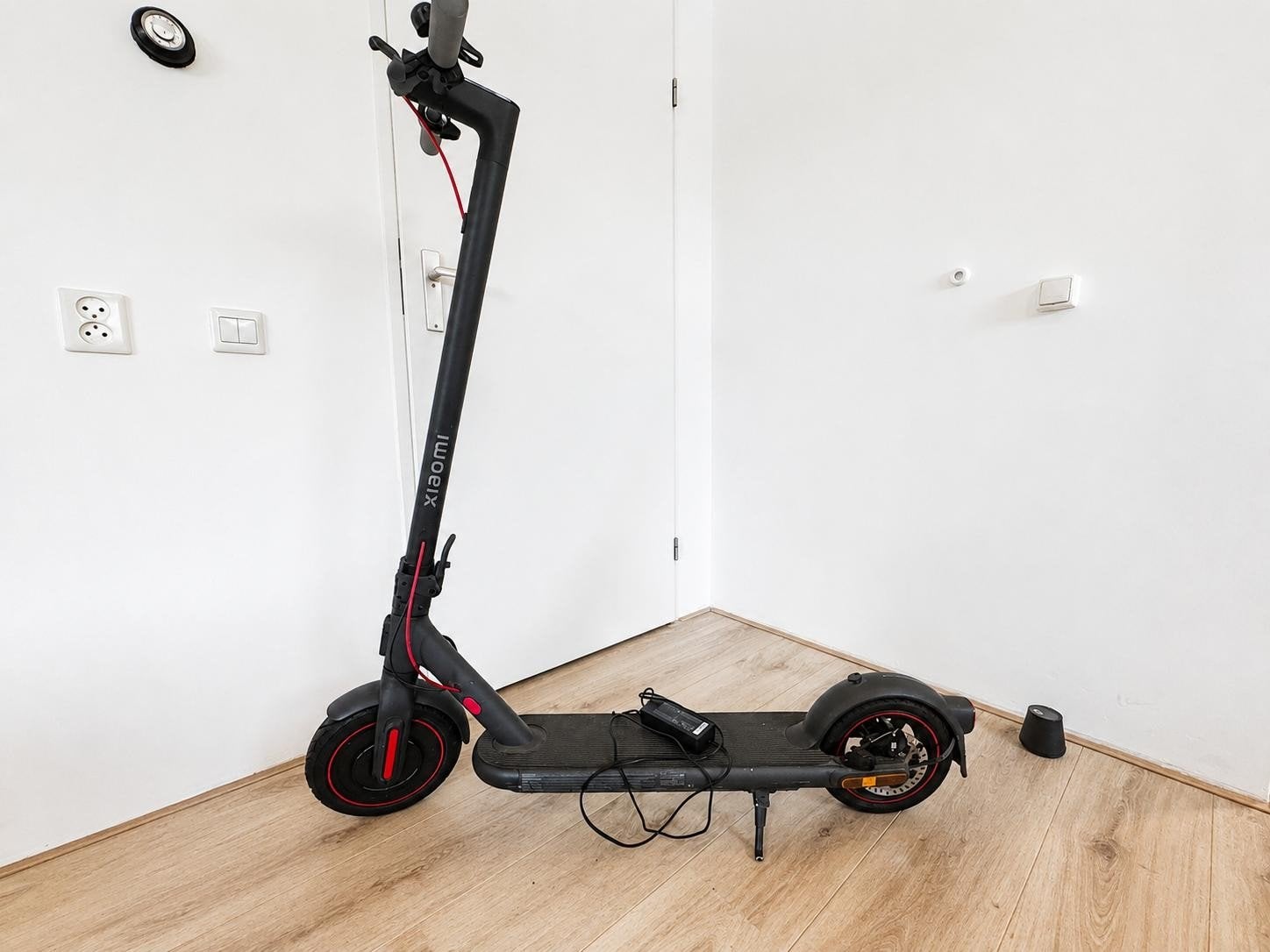 Xiaomi elektrische step (E-scooter) met oplader, Fietsen en Brommers, Ophalen, Gebruikt, Elektrische step (E-scooter), Xiaomi