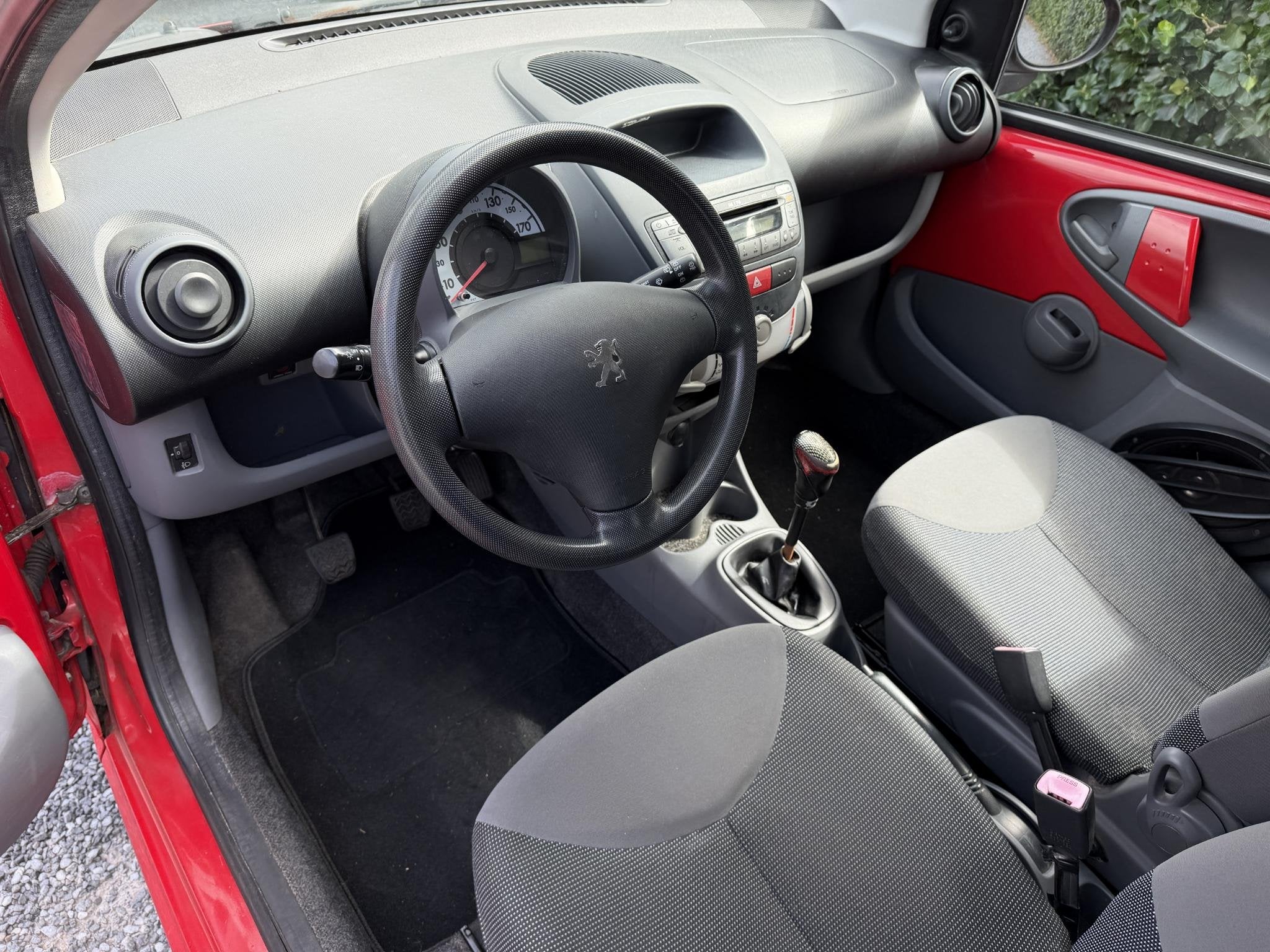 Foto 9 van Peugeot 107 1.0-12V XS Elekt. Ramen | Stuurbekrachtiging | A