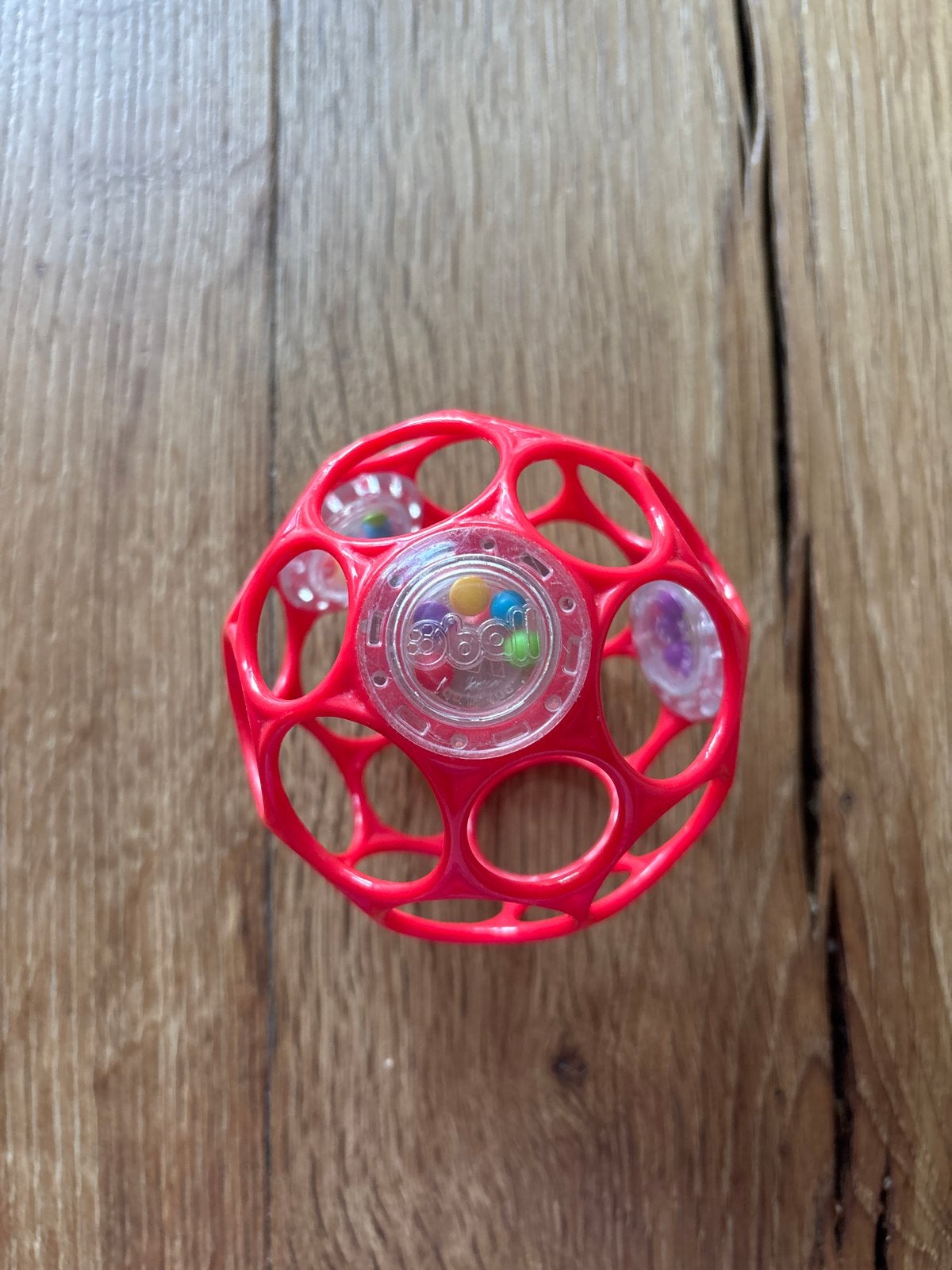 O-Ball Rammelaar Rood - Perfect voor kleine handjes, Kinderen en Baby's, Speelgoed | Babyspeelgoed, Ophalen, Zo goed als nieuw