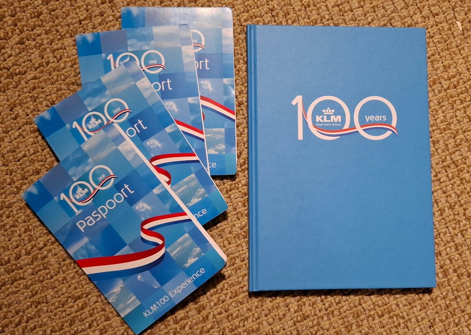 KLM 100 jaar paspoort (4x) & KLM notitieboekje KLM 100 jaar, Ophalen of Verzenden, Nieuw, Overige typen