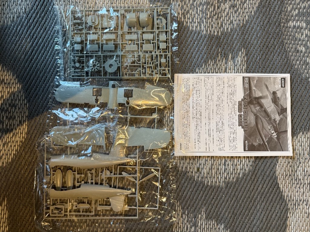Academy F4U-1 Corsair "Bird Cage" modelbouw vliegtuig, Overige merken, 1:72 tot 1:144, Nieuw, Ophalen of Verzenden