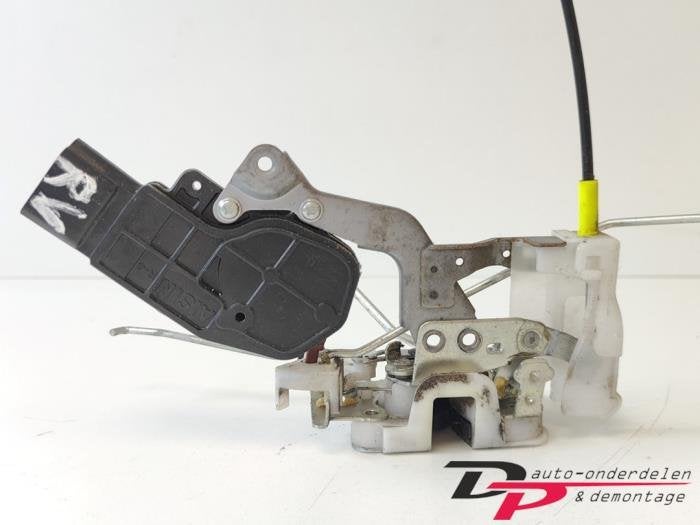 Deurslot Mechaniek 4Deurs rechts-voor van een Peugeot 107, Gebruikt, -, -, Ophalen of Verzenden