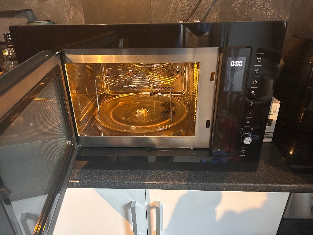 Beko MCB25433BG - Grill-Inbouwmagnetron, Witgoed en Apparatuur, Ophalen, Zo goed als nieuw, Inbouw