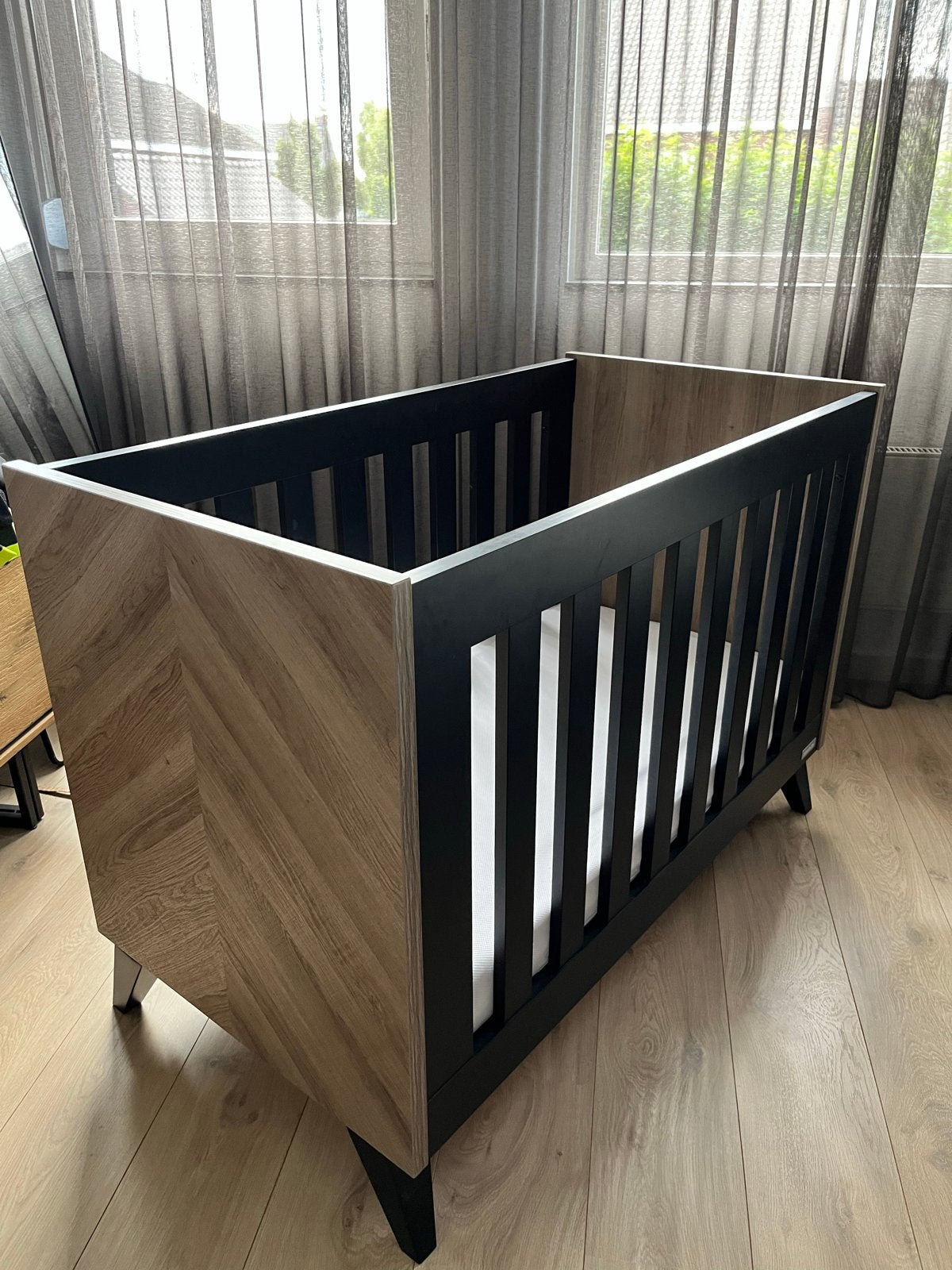 Interbaby Ledikant & Commode Lancaster incl matras & bladver, Kinderen en Baby's, Kinderkamer | Complete kinderkamers, Ophalen