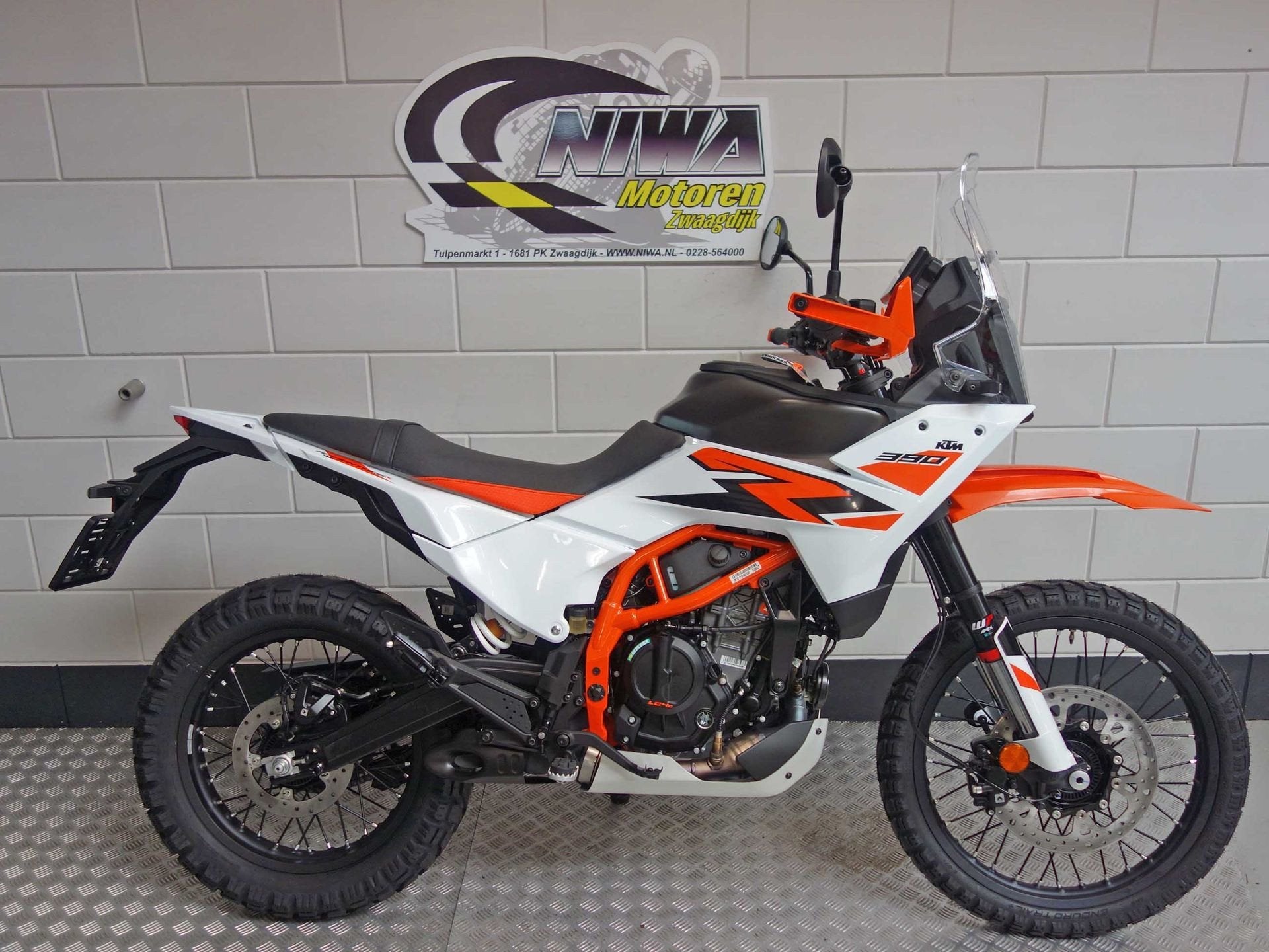 KTM 390 Adventure R, 390 cc, Toermotor, 12 t/m 35 kW, Gebruikt