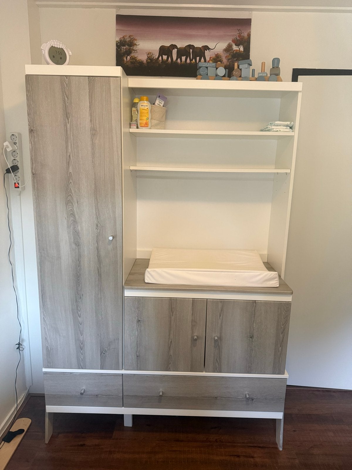 Nette Commode kast met Ledikant van Yazz, Kinderen en Baby's, Ophalen, Kast, 50 tot 70 cm, 105 cm of meer