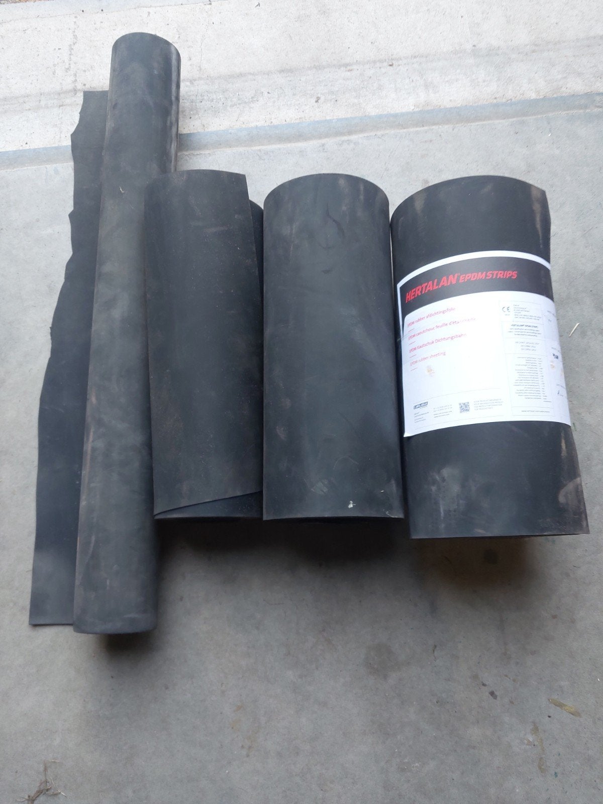 4 rollen EPDM dakbedekking - HERTALAN EPDM STRIPS, Ophalen, Kunststof, Zwart, Overige typen