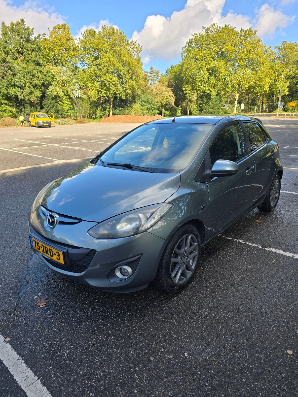 Mazda 2 1.3 Bifuel 62KW Prins LPG g3 5DRS 2013 Grijs, Auto's, Voorwielaandrijving, 37 €/maand, Zwart, 4 cilinders