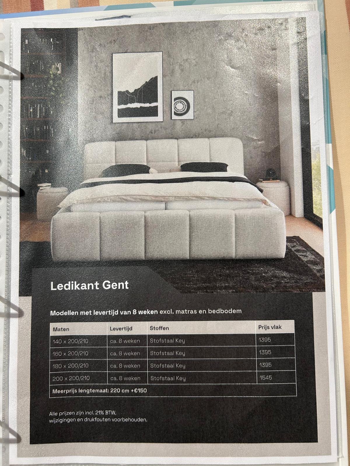 Prachtig twee persoons ledikant (bed), Ophalen, Beige, Tweepersoons, 180 cm