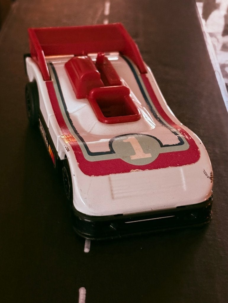 Tonka raceauto wit met achterspoiler diecast 13cm 1/35, Ophalen of Verzenden, Gebruikt, Auto
