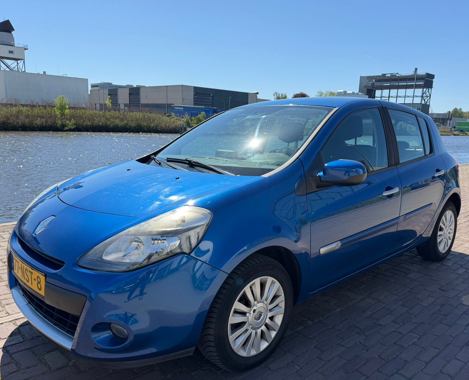 Renault Clio 1.2 | Apk 29-04-2027 | Airco | Navi | Cruise Co, Voorwielaandrijving, Zwart, 4 cilinders, 100 pk