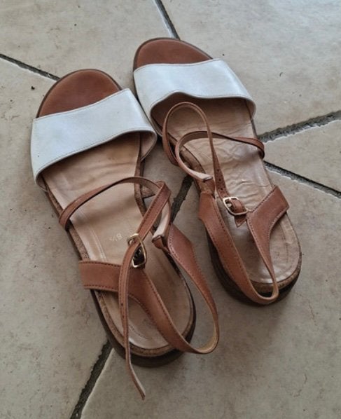 Gabor Leren Sandalen Wit/Cognac - Maat 8 1/2, Bruin, Verzenden, Sandalen of Muiltjes, Zo goed als nieuw