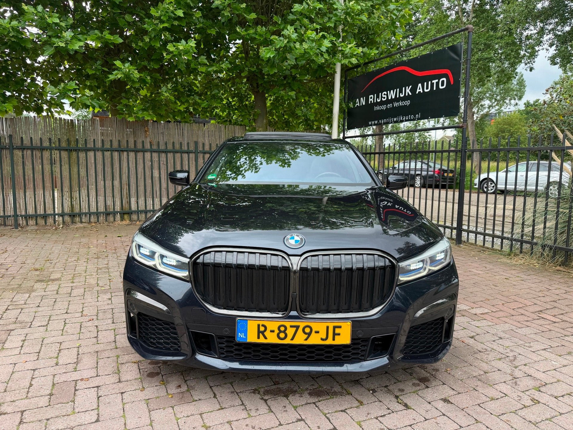 Foto 2 van BMW 7-serie 745Le xDrive M-Sport SOH91% 30990NETTO Full Opti