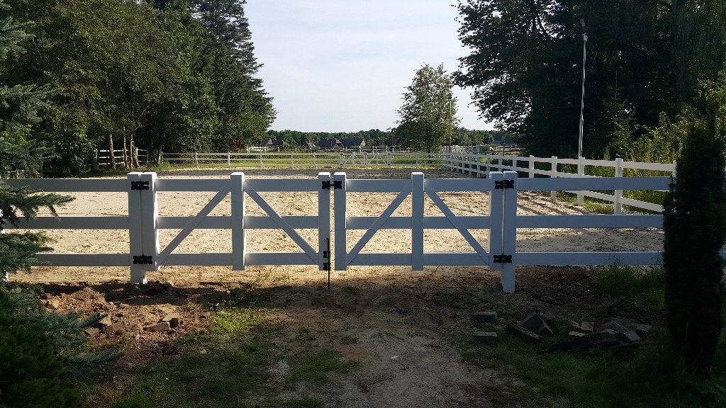 Kunststof paarden omheining PVC wit. Duurzaam en veilig, Weidegang, 4 paarden of pony's of meer