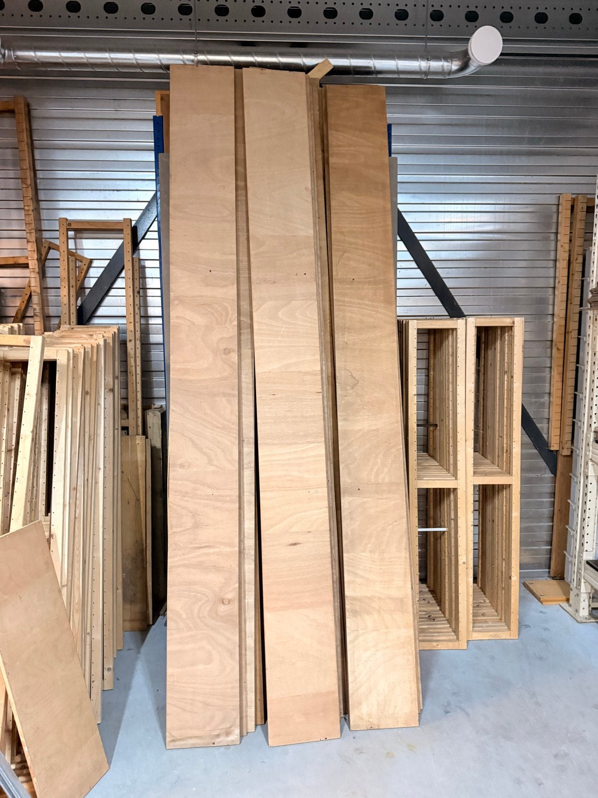 Houten  planken van 300 cm, 28 cm breed, 2 cm dik - Gebruikt, Ophalen, Gebruikt, Minder dan 25 mm, Plank