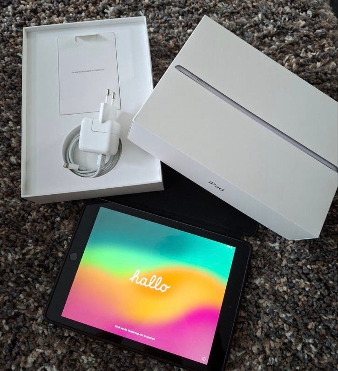 iPad (6e generatie) 32GB - Zo goed als nieuw met lader en do, Computers en Software, Apple iPads, 10 inch, 32 GB, Zo goed als nieuw