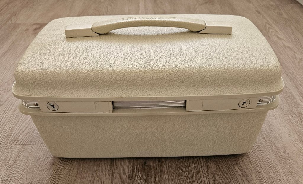 Samsonite beautycase ecru hardcase (vintage), Gebruikt, Beige, Ophalen of Verzenden, Met slot