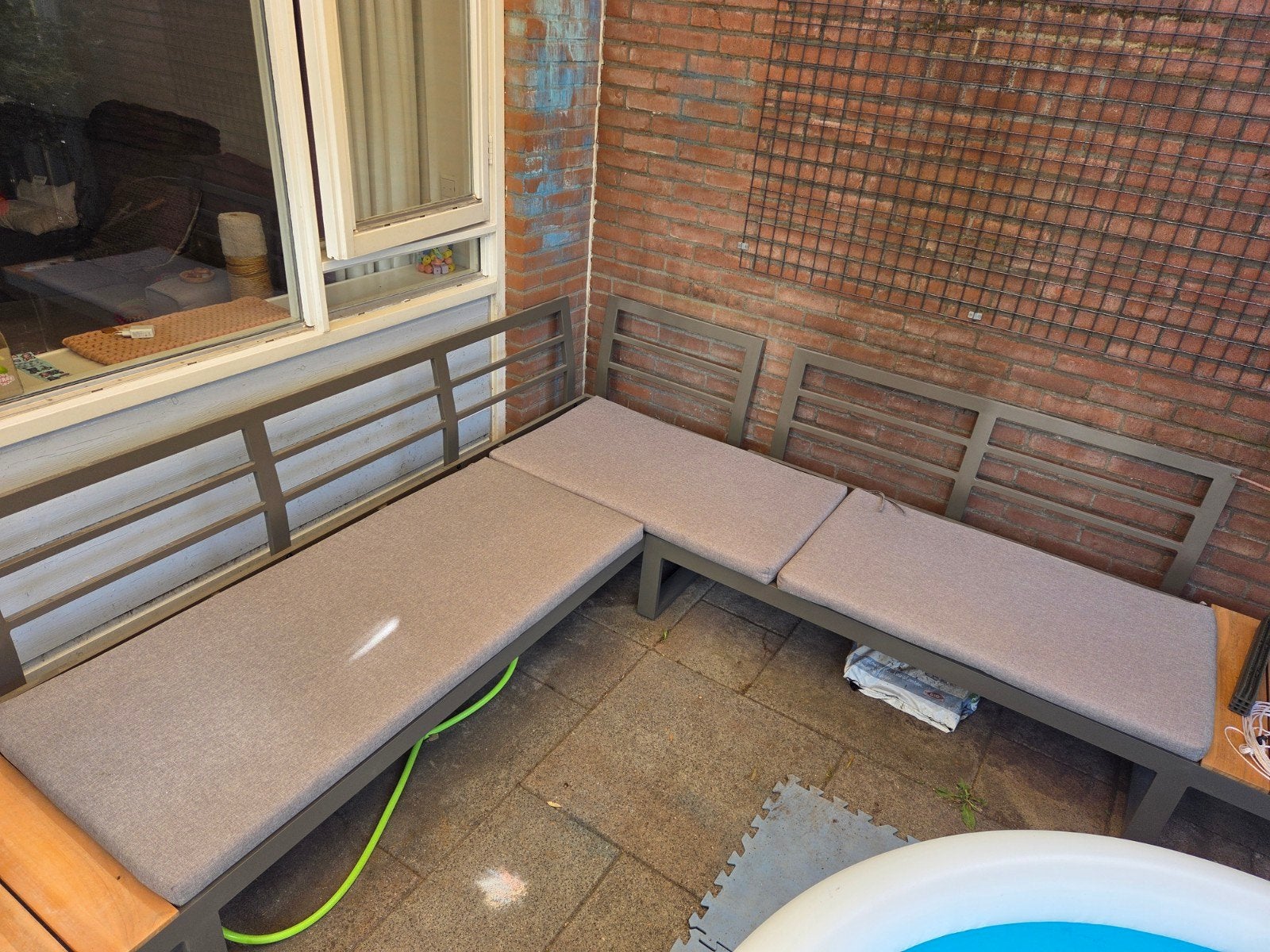 Grijze zit kussens., Ophalen, Gebruikt, Eettafel, Loungeset