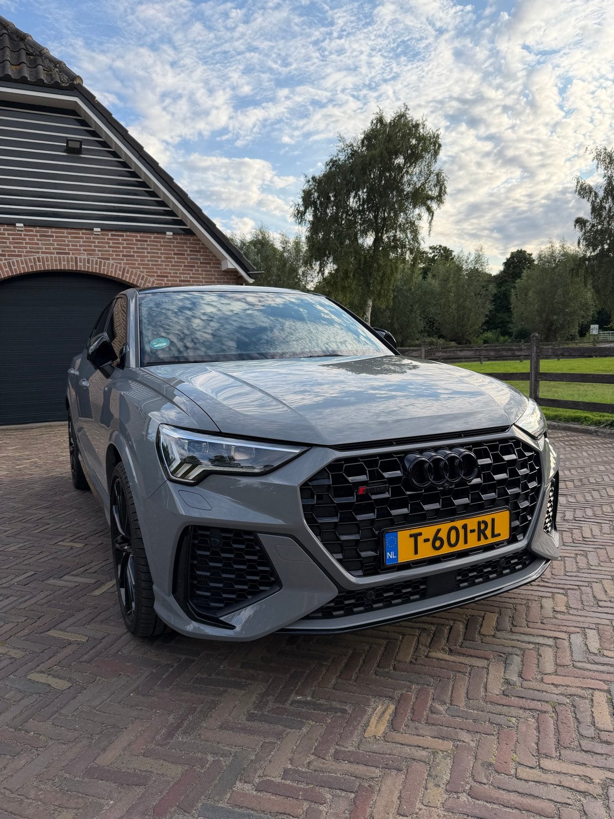 Audi RSQ3 Sportback 2.5 TFSI 400PK Pano|Memory|RS Seat|Alarm, Auto's, Audi, Automaat, 1675 kg, 11 km/l, Vierwielaandrijving