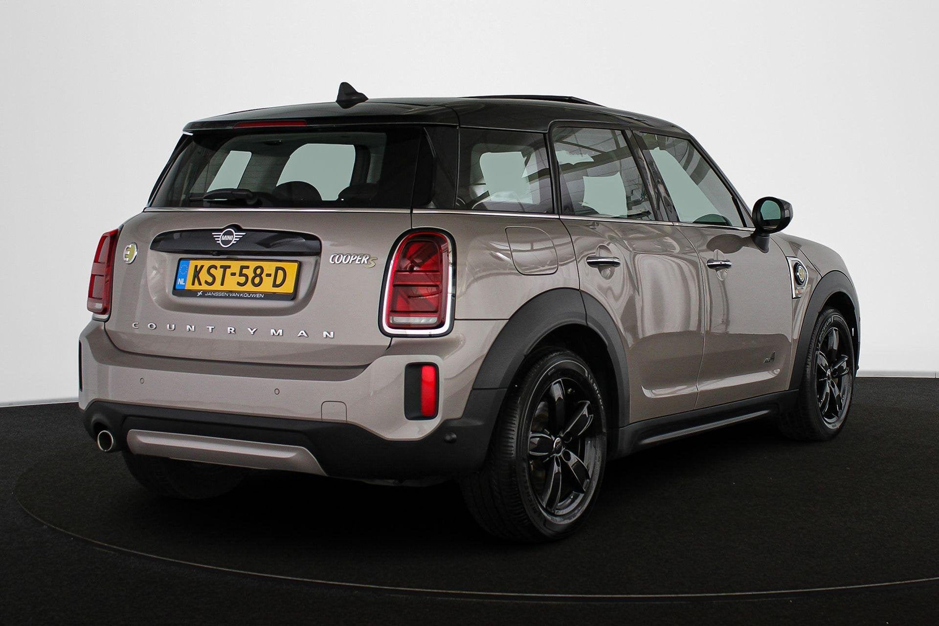 MINI Countryman 1.5 Cooper S E ALL4 Untamed Pano Harman Kard, Auto's, Mini, Automaat, Gebruikt, Countryman, Plug-in hybride