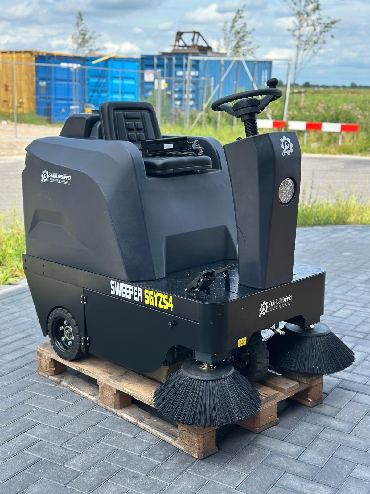 ACTIEPRIJS UITVERKOOP Stahlgruppe SGYZS4 Ride-On Veegmachine, Ophalen, Nieuw