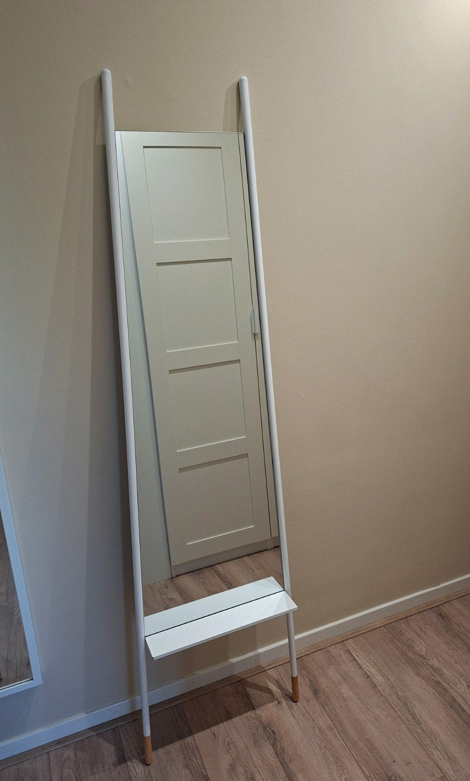 Zuiver vloerspiegel met plankje, Huis en Inrichting, Ophalen