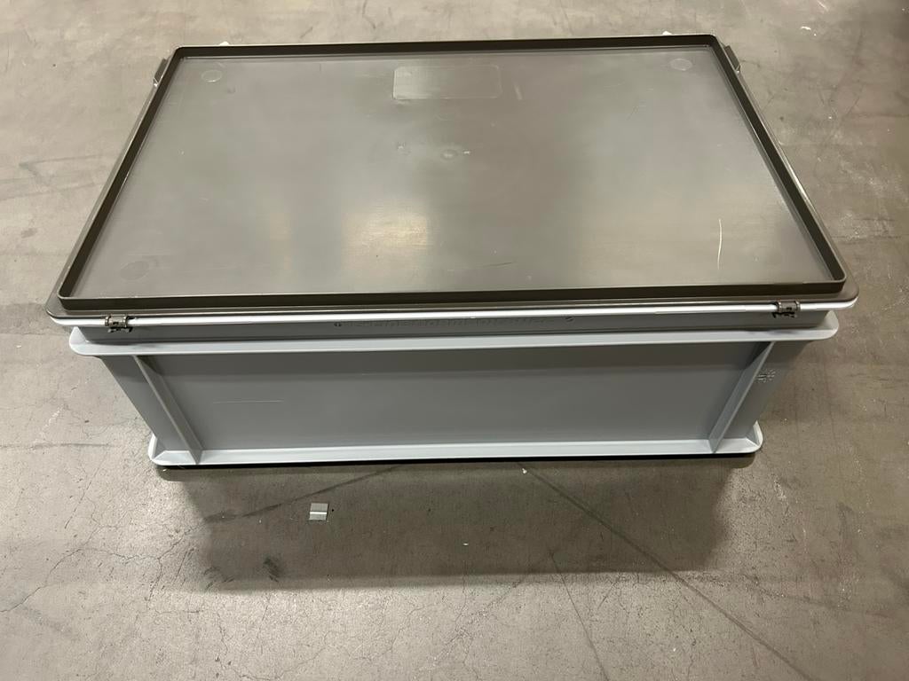 Stapel boxen met deksel., Doe-het-zelf en Verbouw, Kratten en Dozen, Ophalen, Zo goed als nieuw, Krat, Minder dan 35 cm