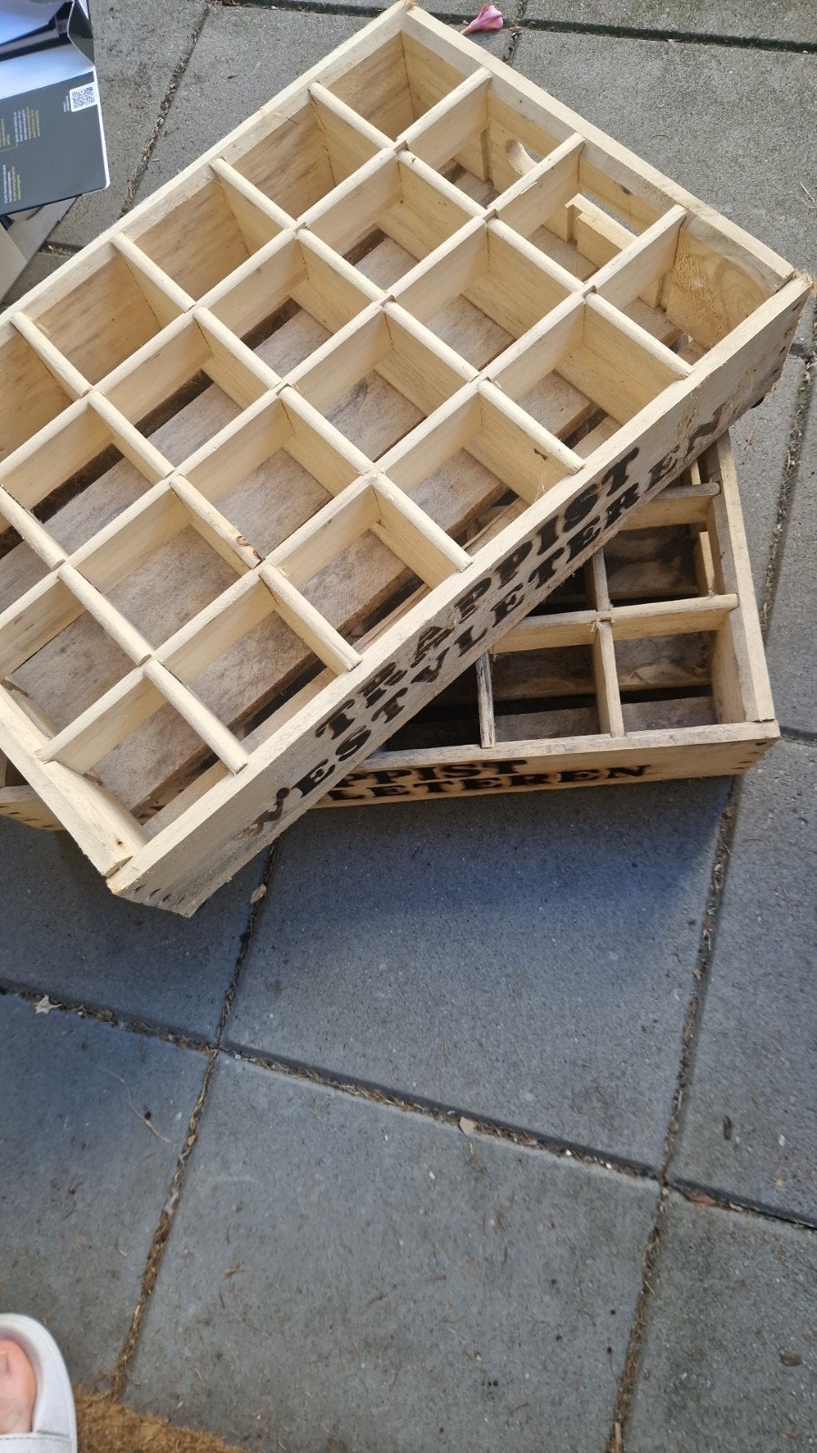 Twee lege Westvleteren kratten, Verzamelen, Biermerken, Ophalen of Verzenden, Gebruikt, Overige typen, Overige merken