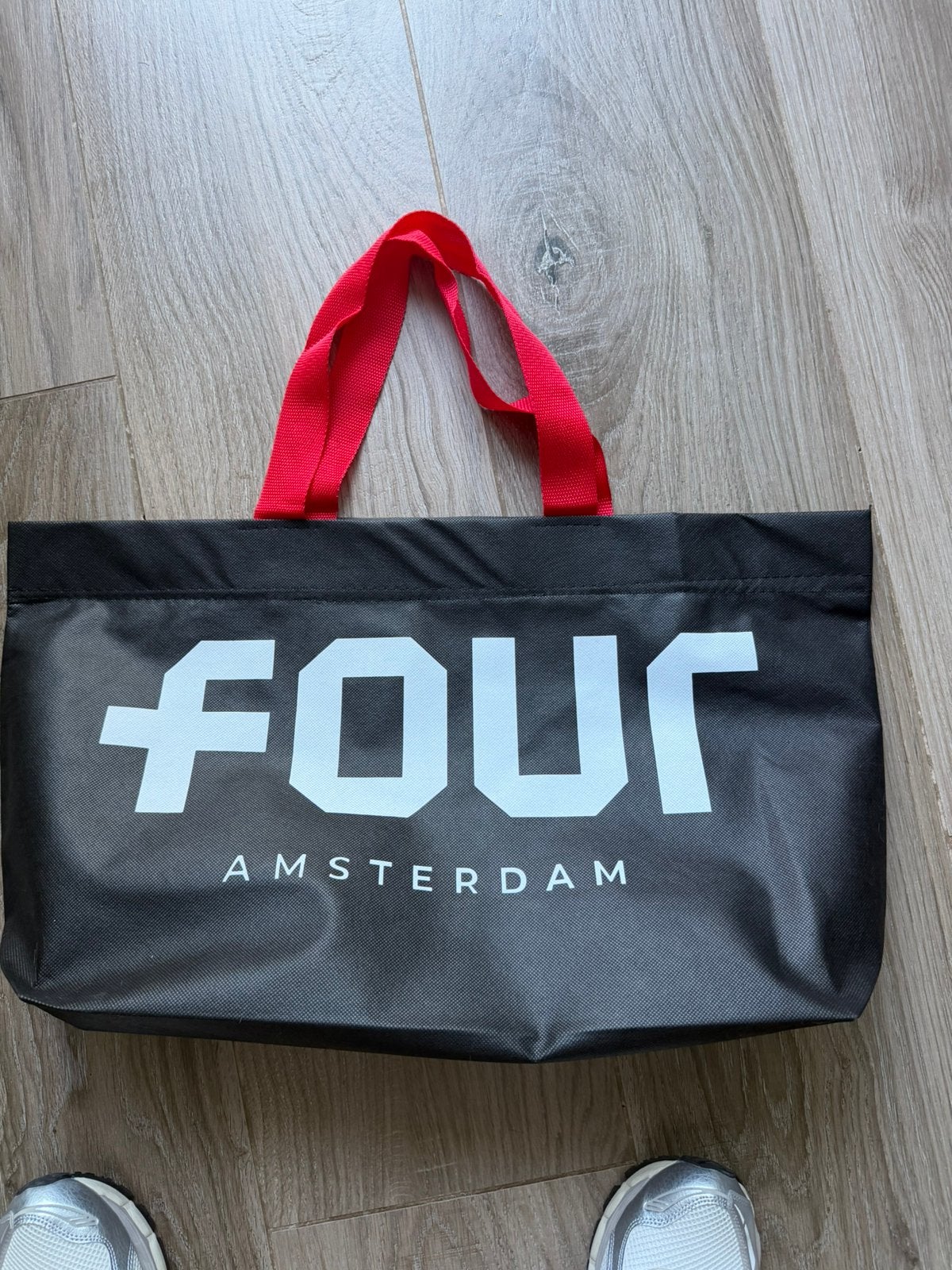 Four Amsterdam tas zwart/rood, Zwart, Nieuw, Minder dan 35 cm, Minder dan 20 cm