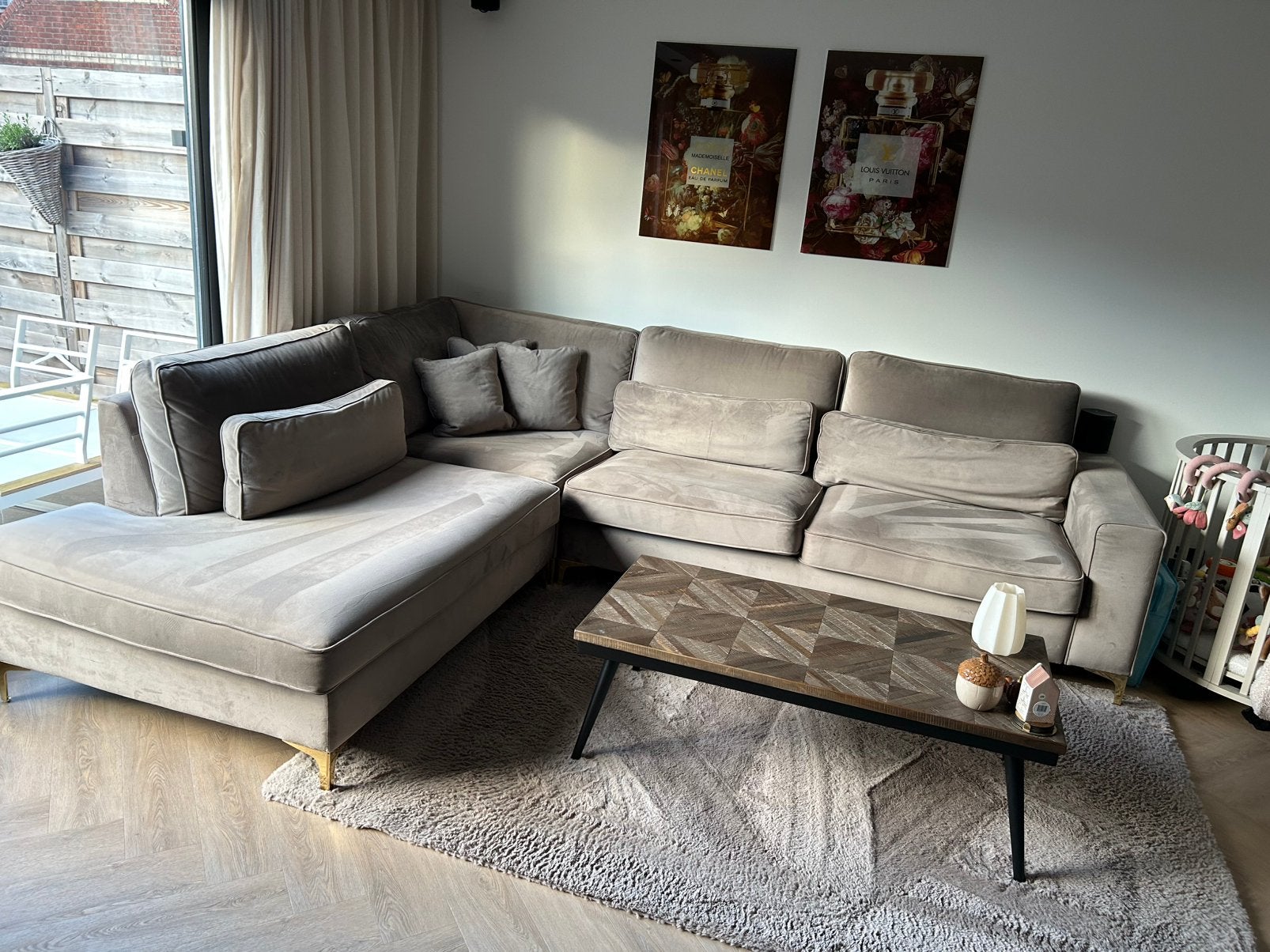 Velvet taupe hoekbank, Ophalen, Zo goed als nieuw, Overige materialen