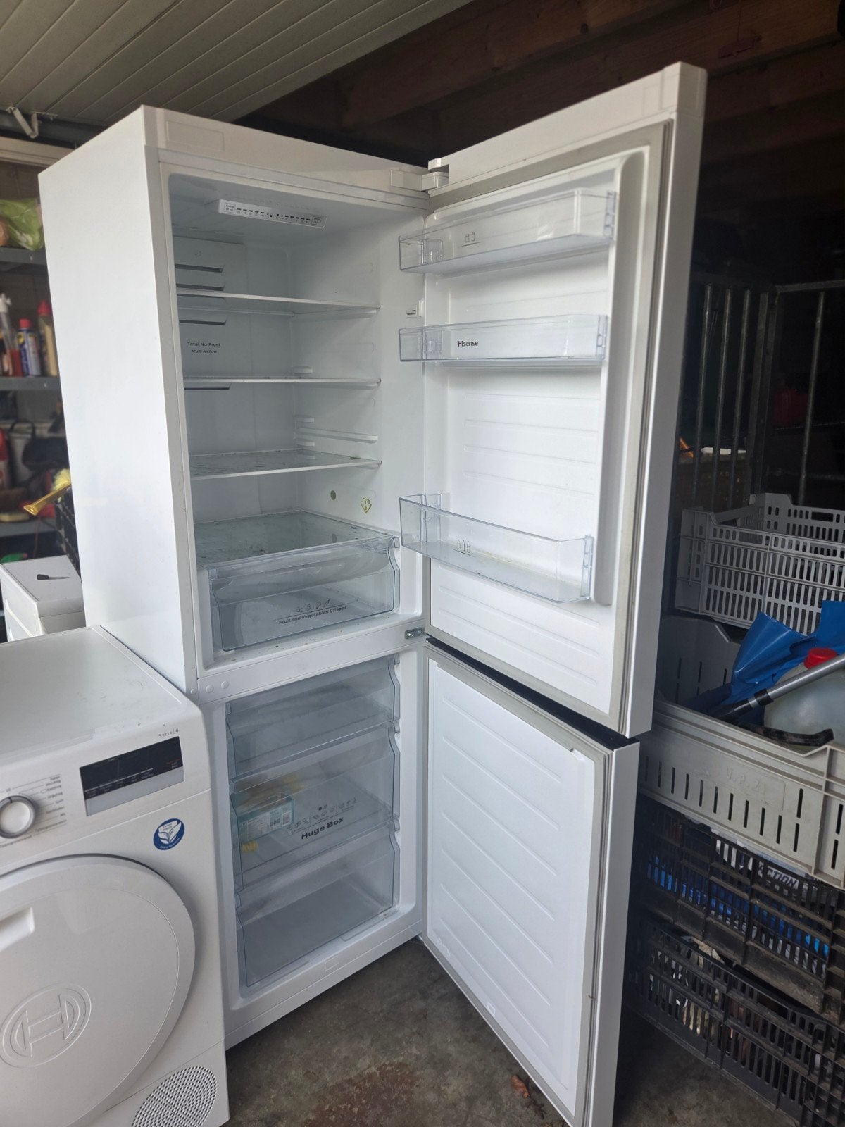 Hisense Koel-vriescombinatie RB371N4EW1 - No Frost, Ophalen, Gebruikt, 200 liter of meer, 60 cm of meer